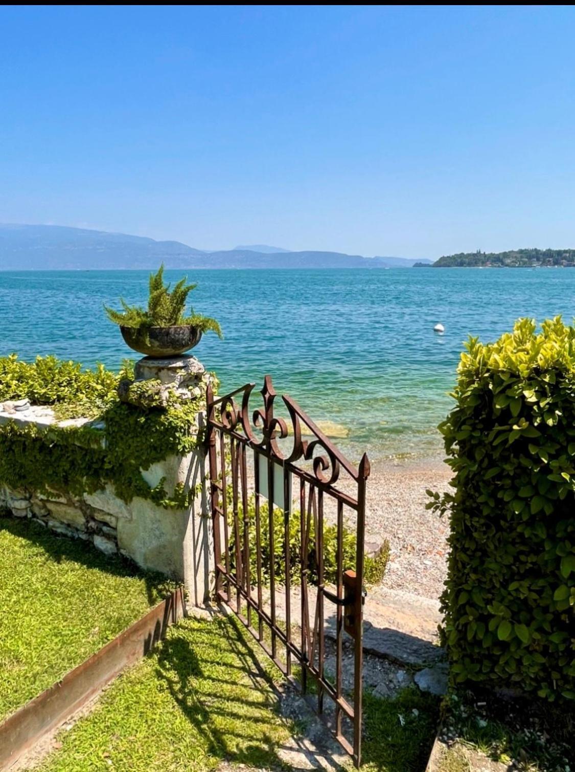 Luxury Lakeside Apartment Right On The Water Salo Ngoại thất bức ảnh