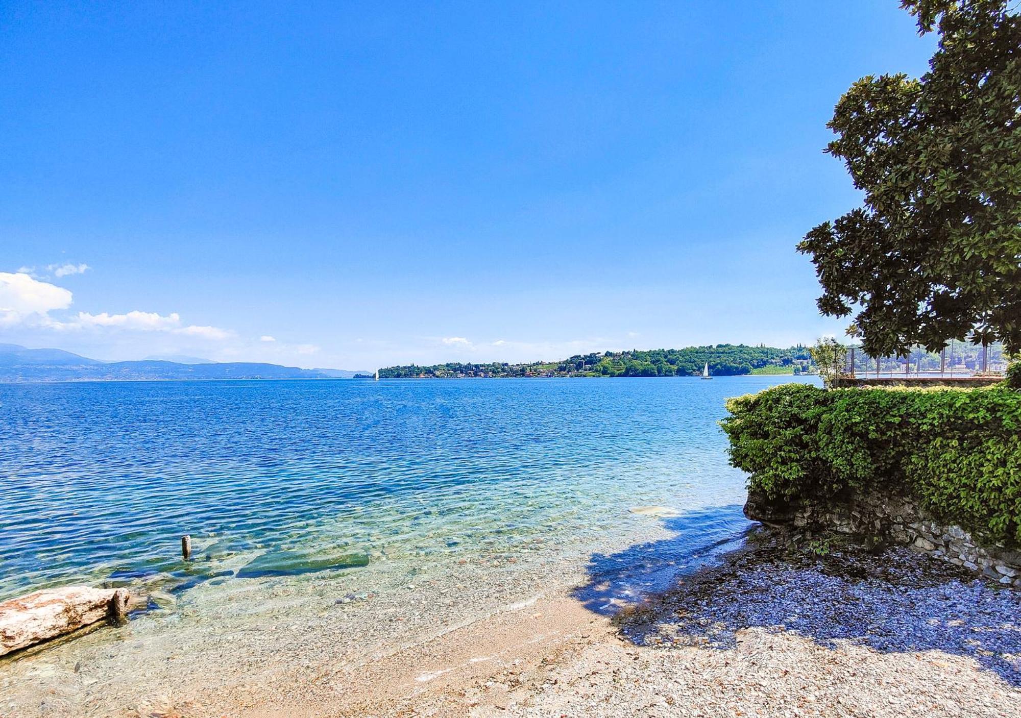 Luxury Lakeside Apartment Right On The Water Salo Ngoại thất bức ảnh
